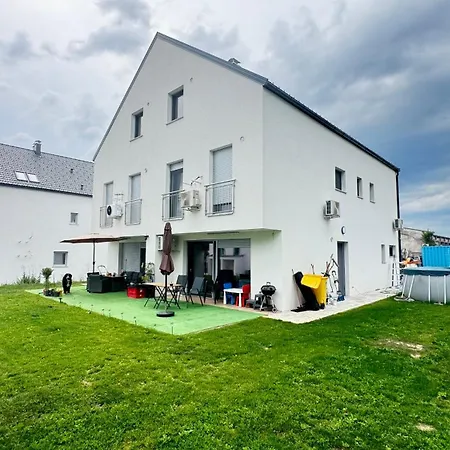 Amulet - Spacious 3br Near Cave * 포스토이나