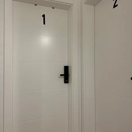 Amulet - Spacious 3br Near Cave * 포스토이나