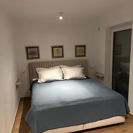 Amulet - Spacious 3br Near Cave * 포스토이나