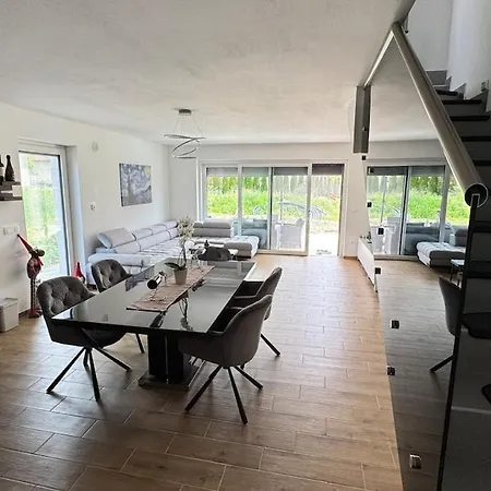 Amulet - Spacious 3br Near Cave 빌라