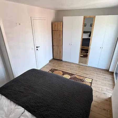 Amulet - Spacious 3br Near Cave * 포스토이나