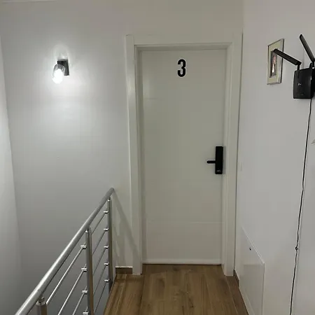 Amulet - Spacious 3br Near Cave
